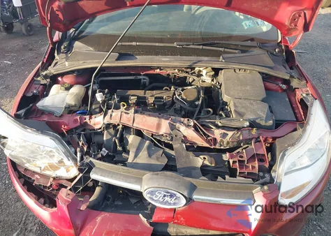 2014 Ford Focus Se from USA, damaged, VIN 1FADP3F23EL348720